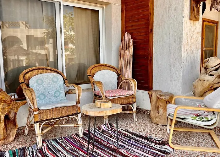 Pet friendly Private Sea & Mountains View Pool Apartment A1G2 Dahab