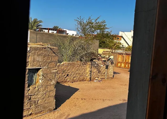 Pet friendly Bedoune House-Light House Dahab
