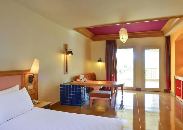 Sharm el-Sheikh Pet Friendly Lodging and Hotels near Cleo Park